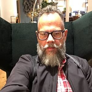 Meet your Posher, Raul